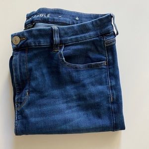 AEO Curvy High-Rise Jegging